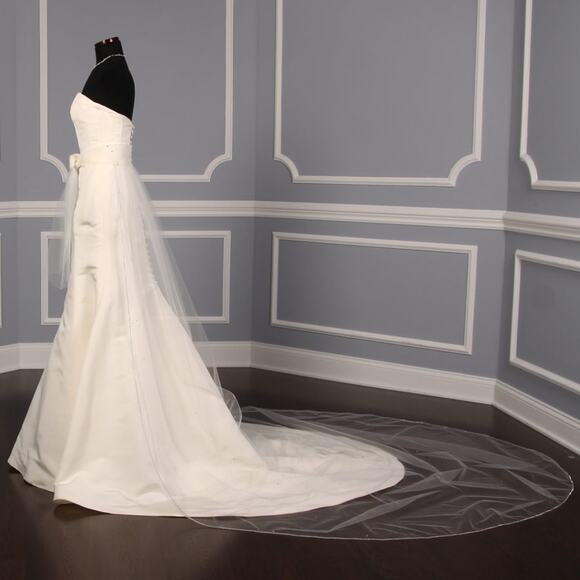 CHERYL KING Breakfast at Tiffany's Detachable Train for Wedding Dress Gown - Picture 2 of 6